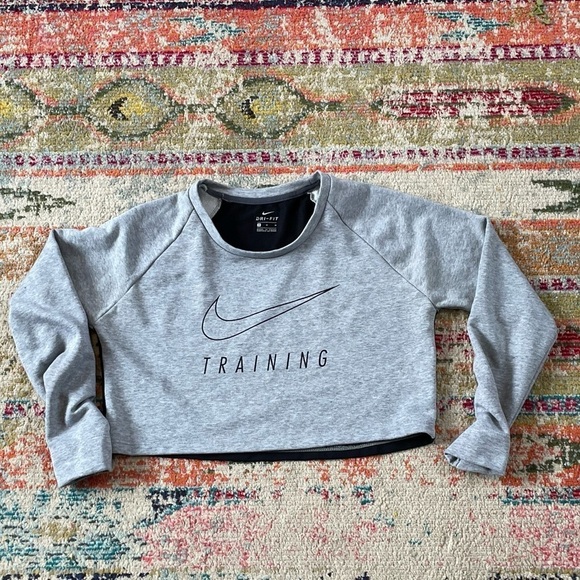 Nike Training Gray Sports Running Cross Training Athletic Top Sweatshirt Shirt - Picture 1 of 8